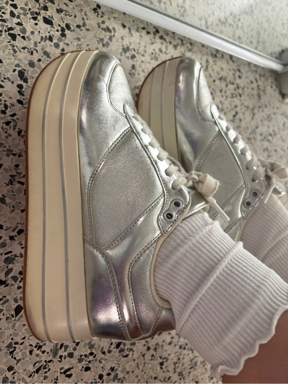 Zara cushioned metallic